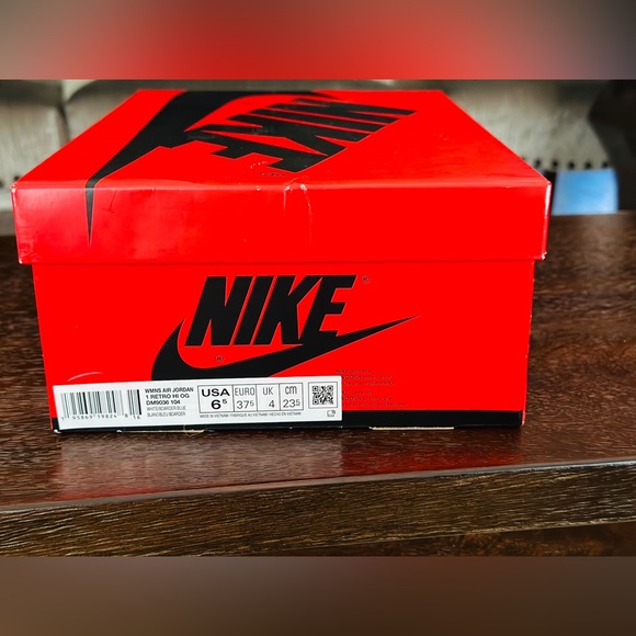 Brand New, Size 6.5 Women’s - Jordan 1 High OG Denim 2022 - Picture 3 of 8